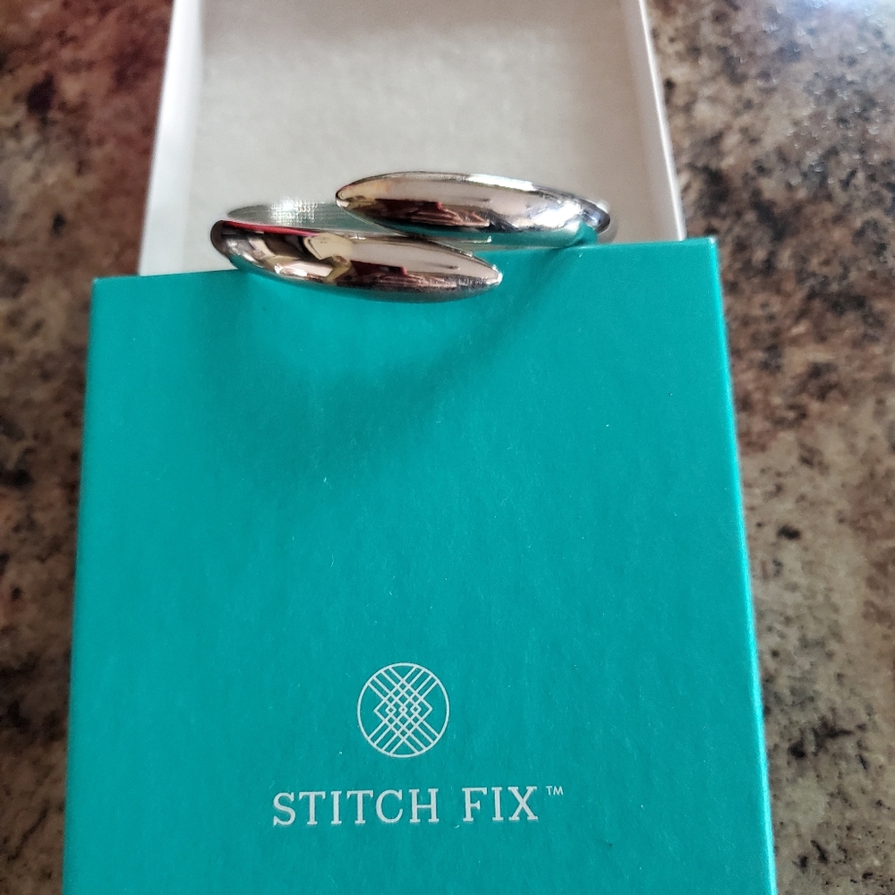 Stitch Fix cuff bracelet with spring open/close